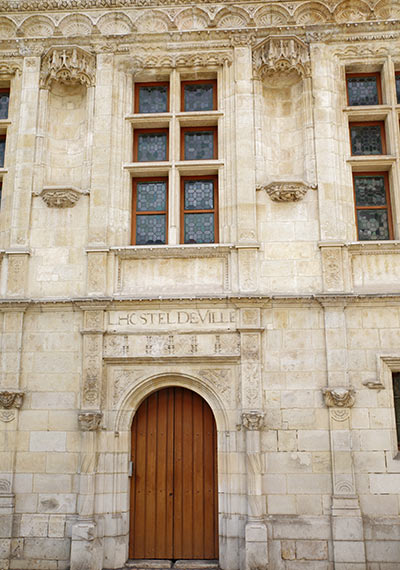 Voir les monuments Renaissance d'Orléans : Hôtel des Créneaux
