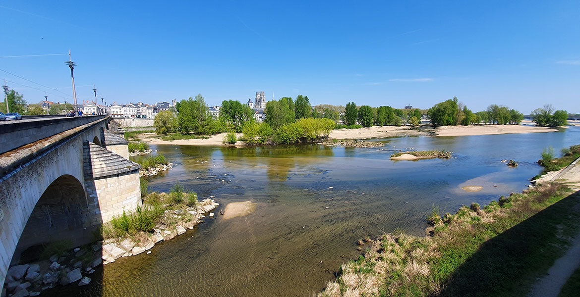 Les bords de Loire à Orléans © Orléans Val de Loire Tourisme