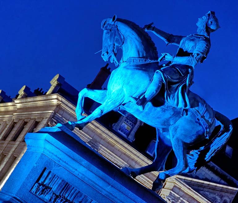 Statue de Jeanne d'Arc Place du Martroi à Orléans