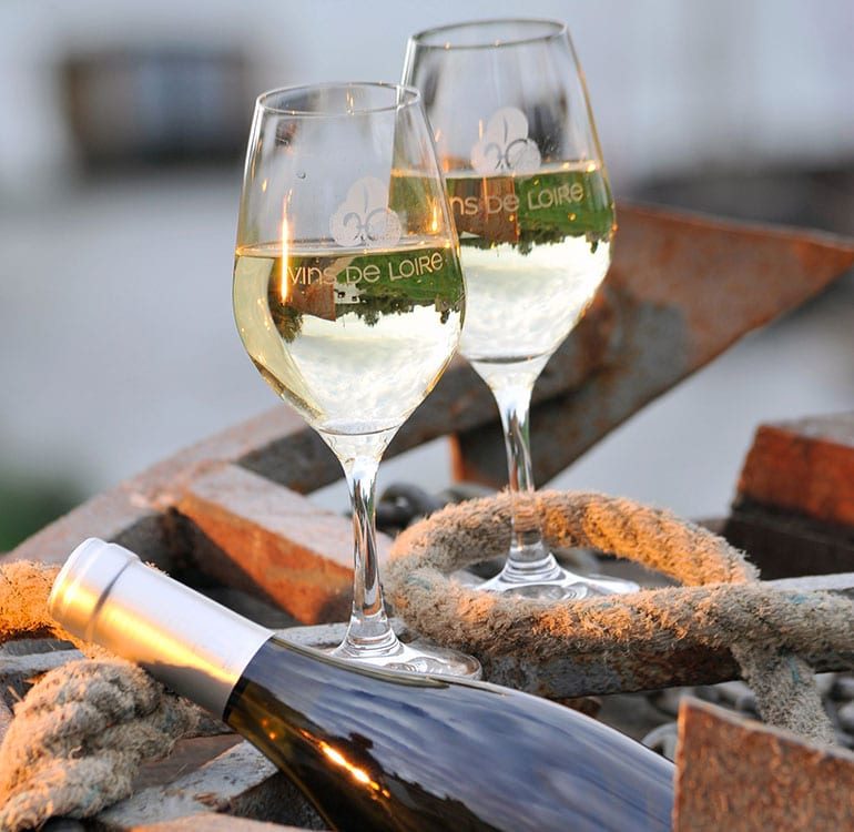 Verres de vin blanc de Loire © T.Martrou CRT Centre-Val de Loire