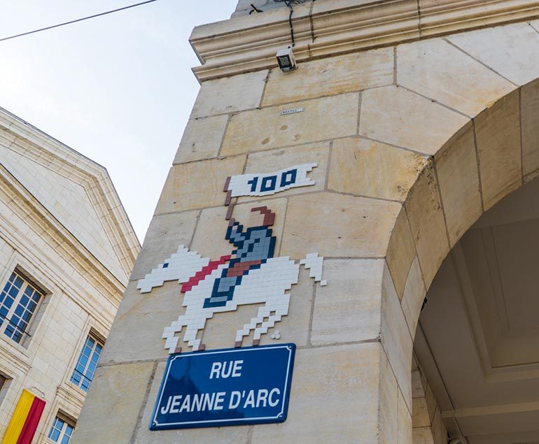 Mosaïque Mifamosa rue Jeanne d'Arc, street art à Orléans