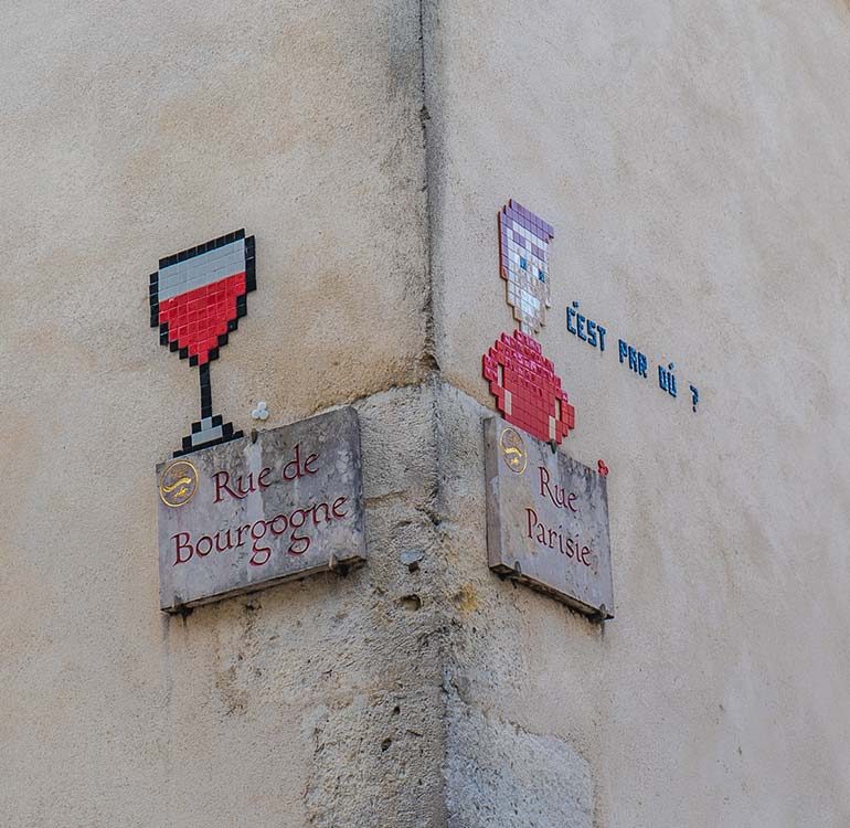 Street art à Orléans : mosaïques Mifamosa