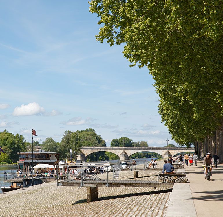 Balade sur les quais de Loire à Orléans © Christophe Mouton