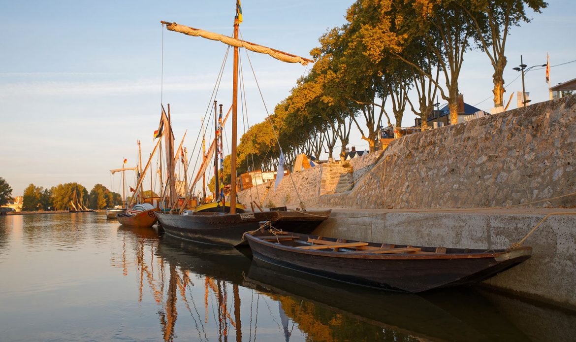 Festival de Loire, bateaux traditionnels à Orléans © Christophe Mouton